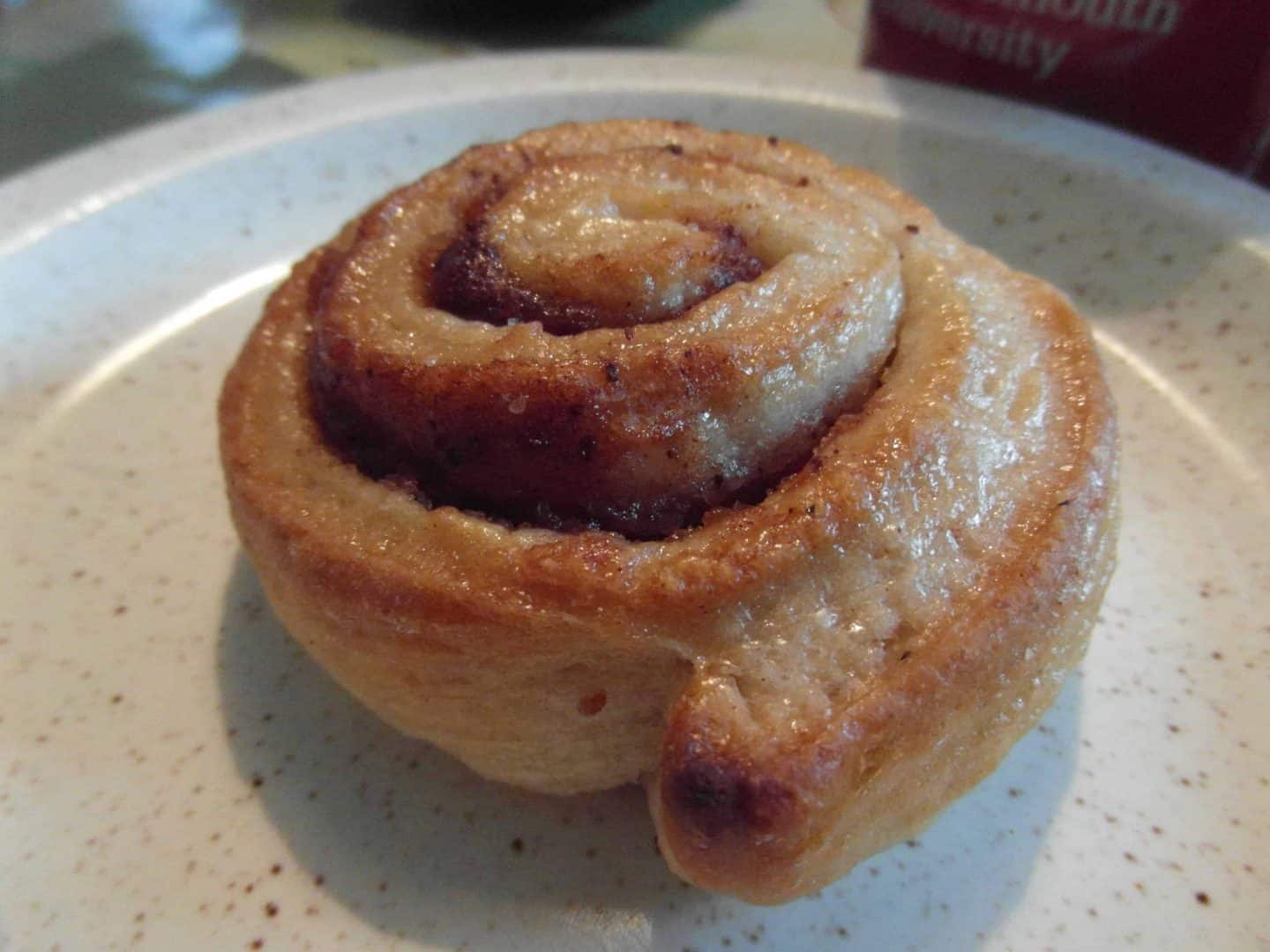 Sticky gluten free cinnamon buns from Fria