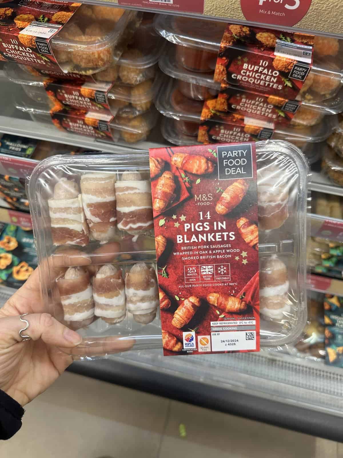 m&s 12 pigs in blankets.