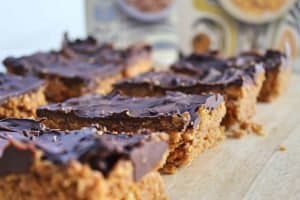 gluten free cereal bars recipe easy recipe freee by doves farm 89_EDIT
