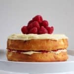 GLUTEN FREE WHITE CHOCOLATE AND RASPBERRY CAKE RECIPE