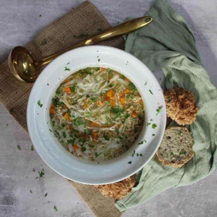 GLUTEN FREE SLOW COOKER CHICKEN NOODLE SOUP RECIPE