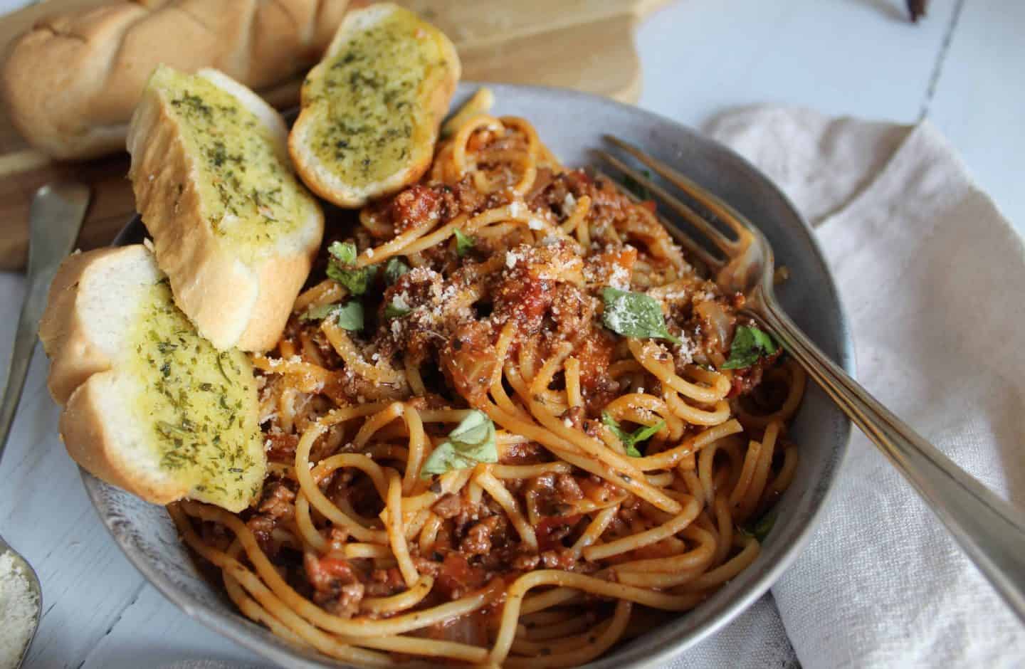 The BEST gluten free spaghetti bolognese recipe - The Gluten Free Blogger