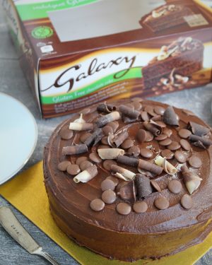 galaxy gluten free celebration cake