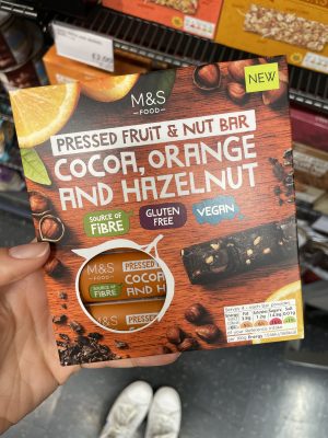 m&s gluten free fruit and nut bar 3