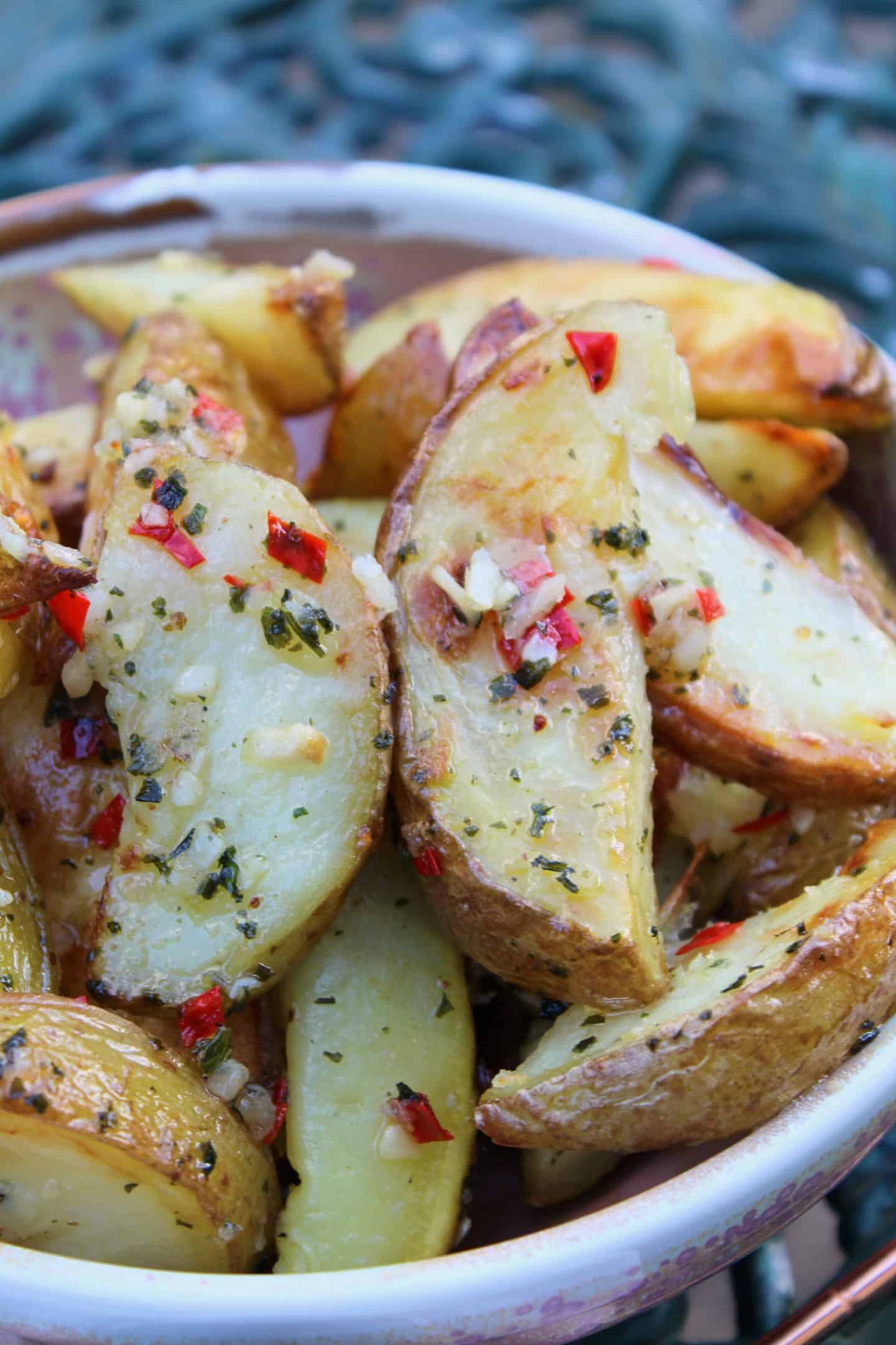 Gluten free potato wedges with garlic and chilli
