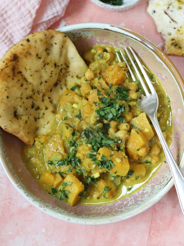 BUTTERNUT SQUASH AND CHICKPEA CURRY