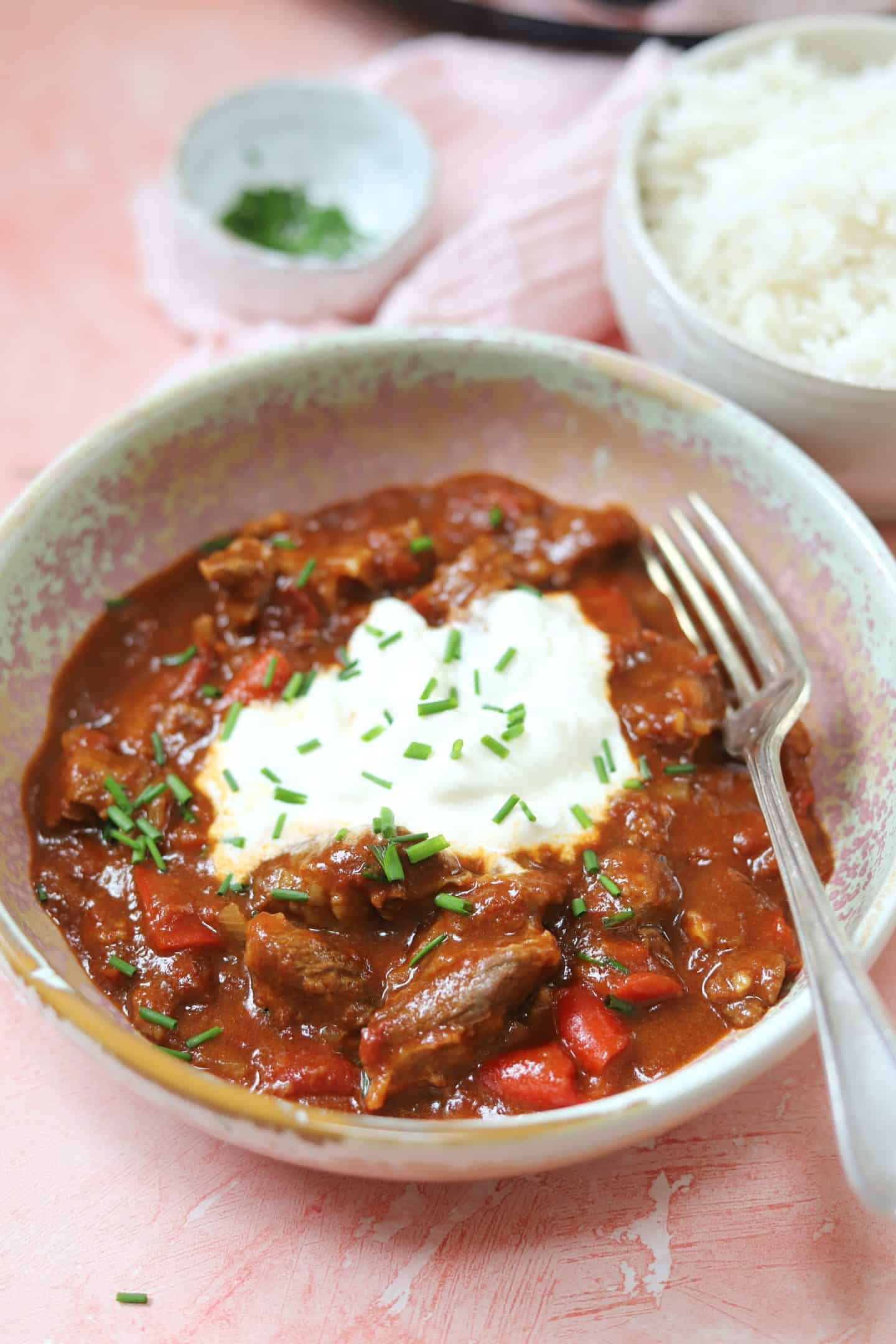 gluten free slow cooker beef goulash