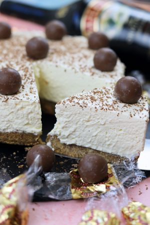No Bake Baileys Cheesecake (Gluten Free Dessert Recipe)