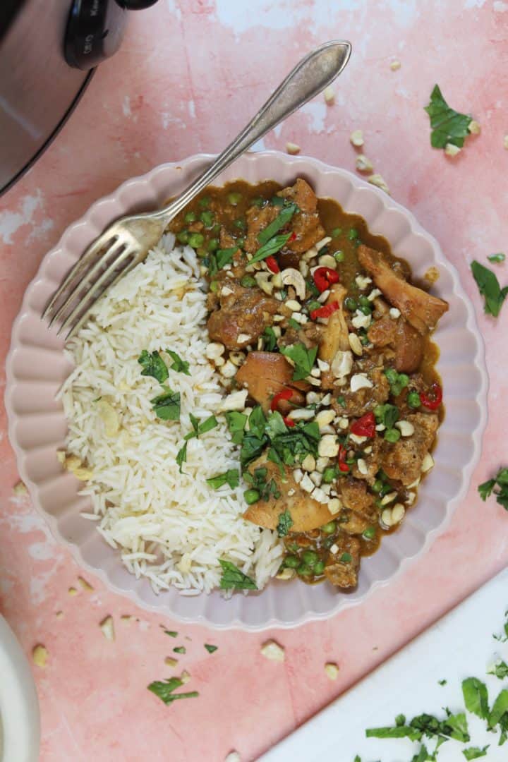 Slow Cooker Chicken Satay Curry Gluten Free, Dairy Free