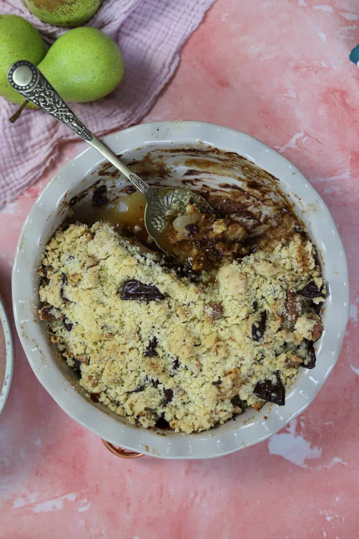 gluten free pear and chocolate crumble