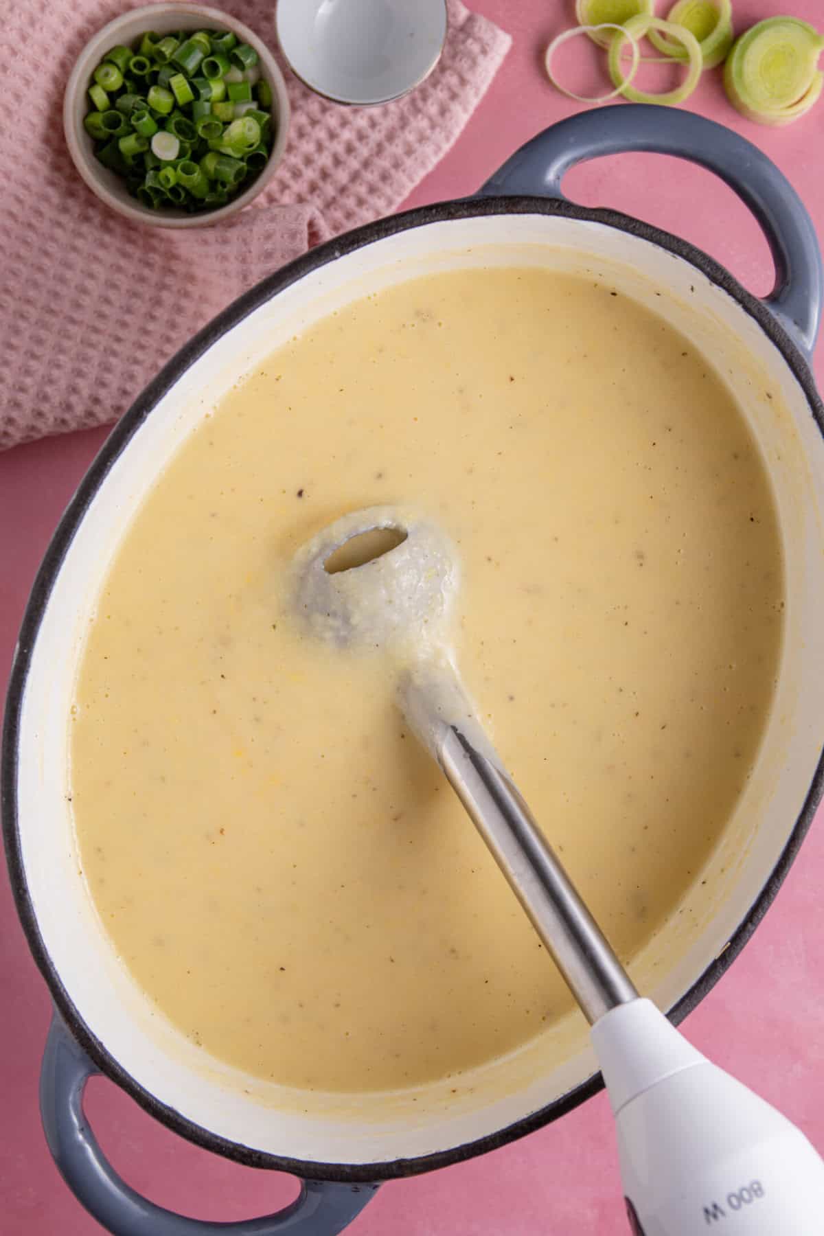 Blend the leek and potato soup until smooth.