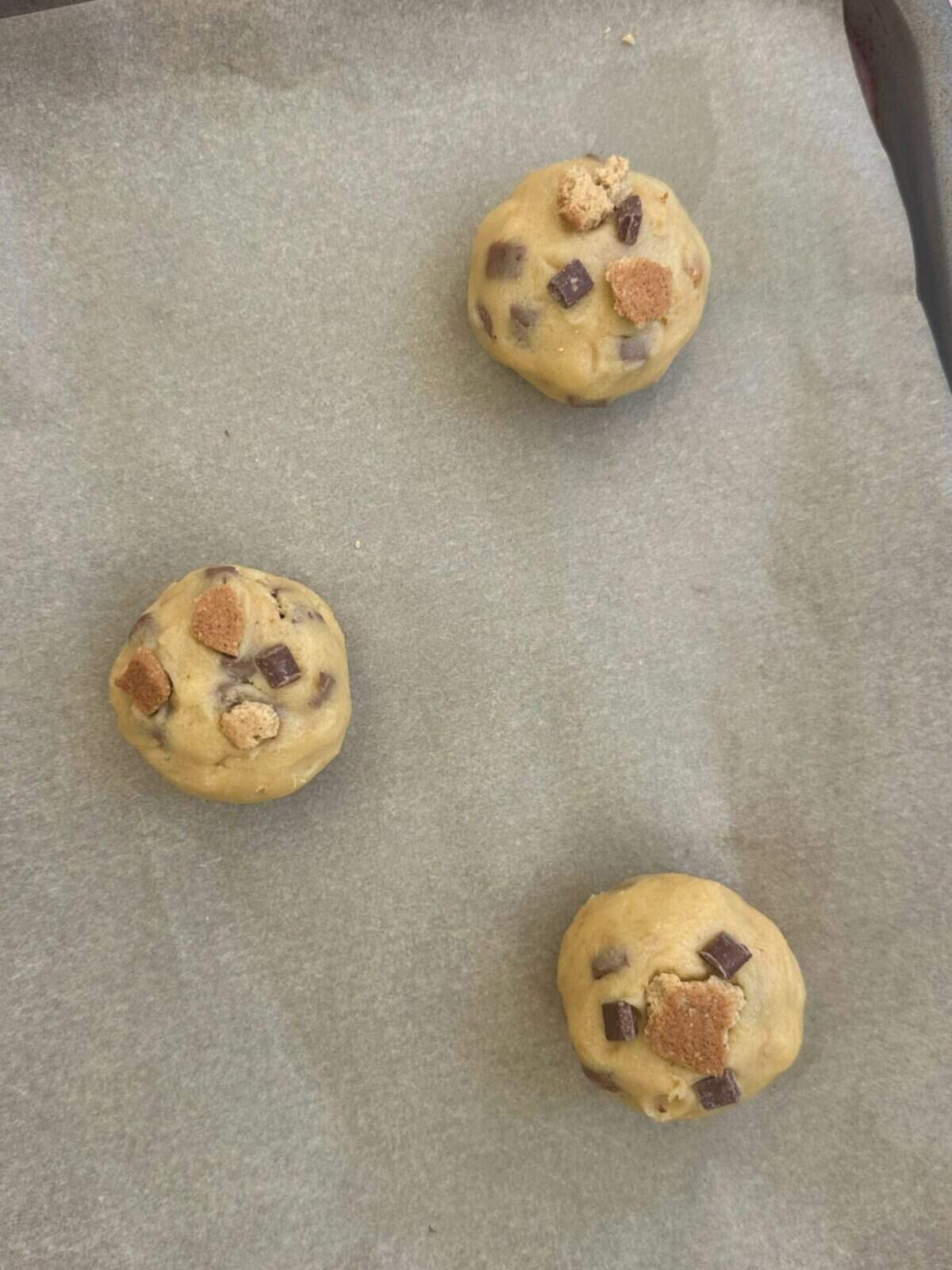 Bake the s'mores cookies in batches with plenty of space between them.