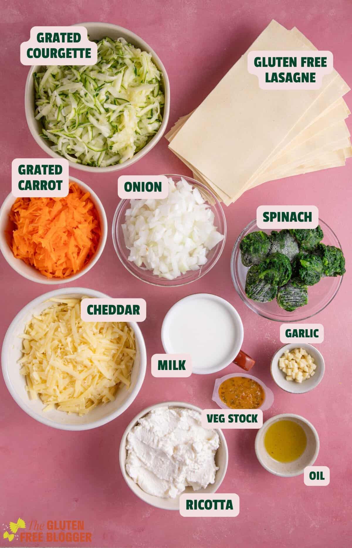 Ingredients for the courgette lasagne with the pasta sheets and courgette layers.